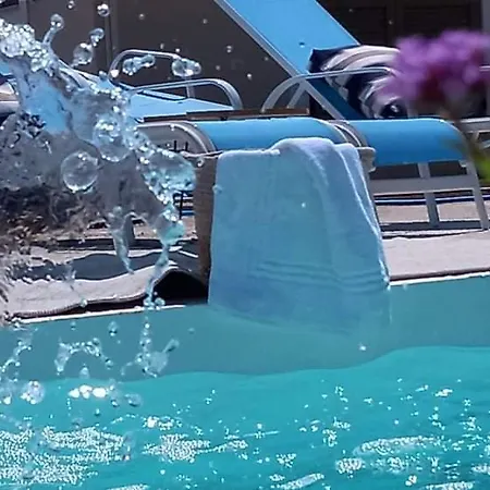 Kotseris Luxury Villas, Jiovanni & Angelina Villa *